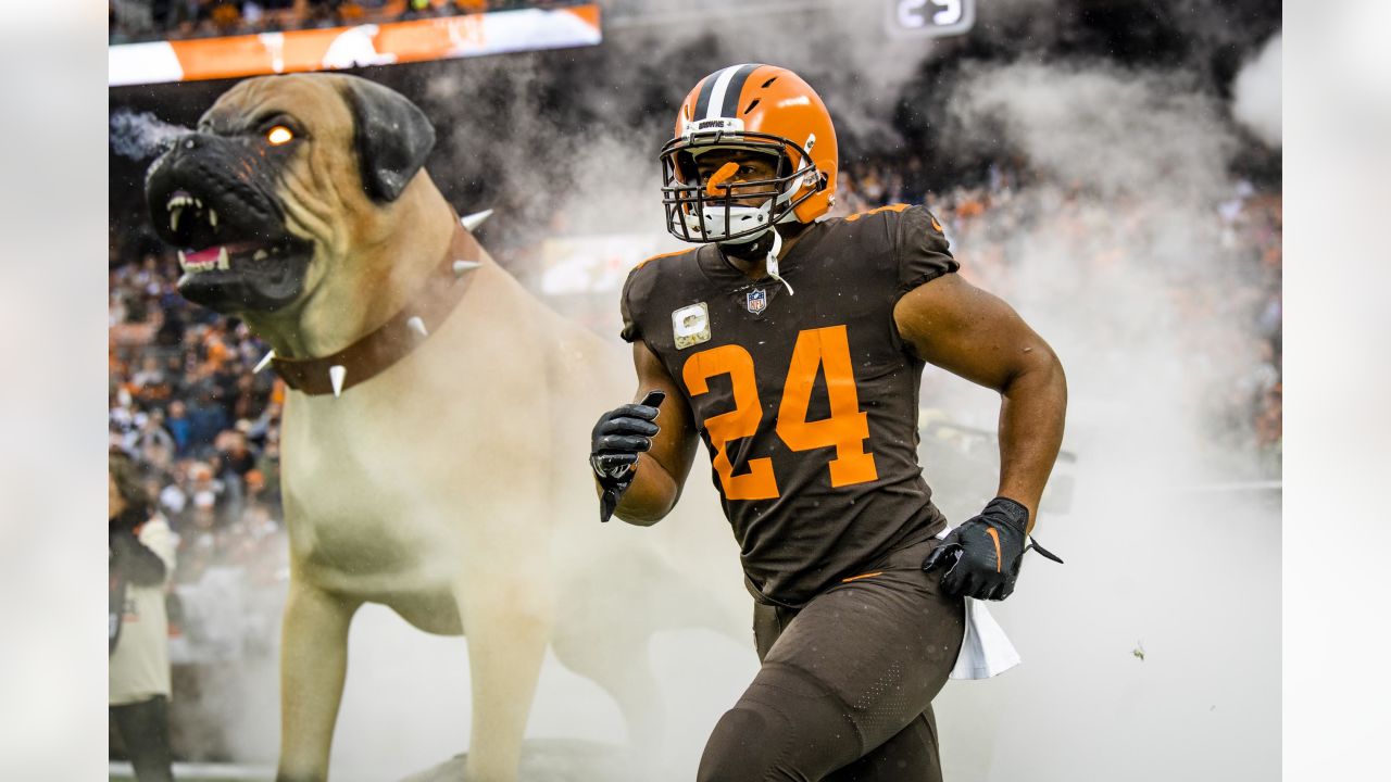 AFC running back Nick Chubb of the Cleveland Browns competes in the  Dodgeball Event at the 2022 Pro Bowl Skills Showdown, Wednesday, February  2, 2022, in Las Vegas. The event will be