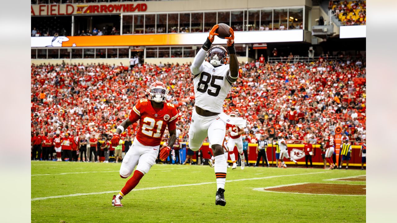 Cleveland Browns cornerback Caleb Biggers celebrates after