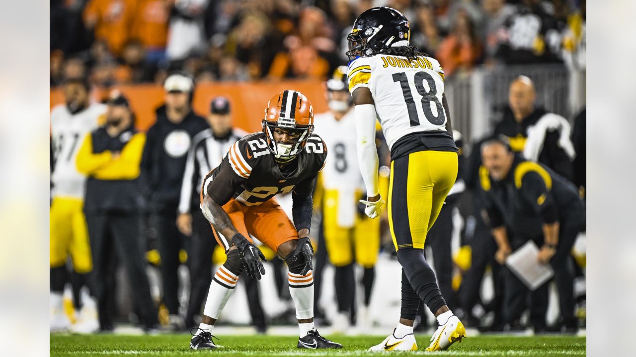 Photos: Week 3 - Steelers at Browns Game Action