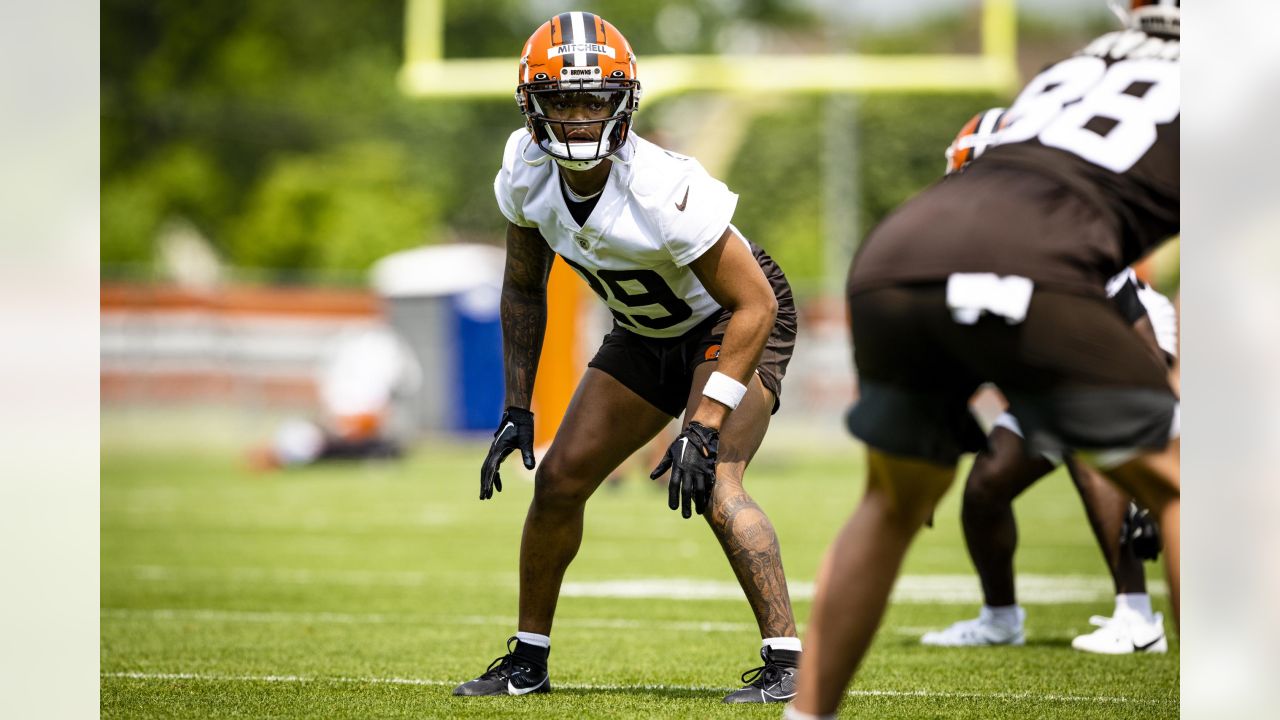 Browns get Deshaun Watson, Elijah Moore health updates ahead of season  opener