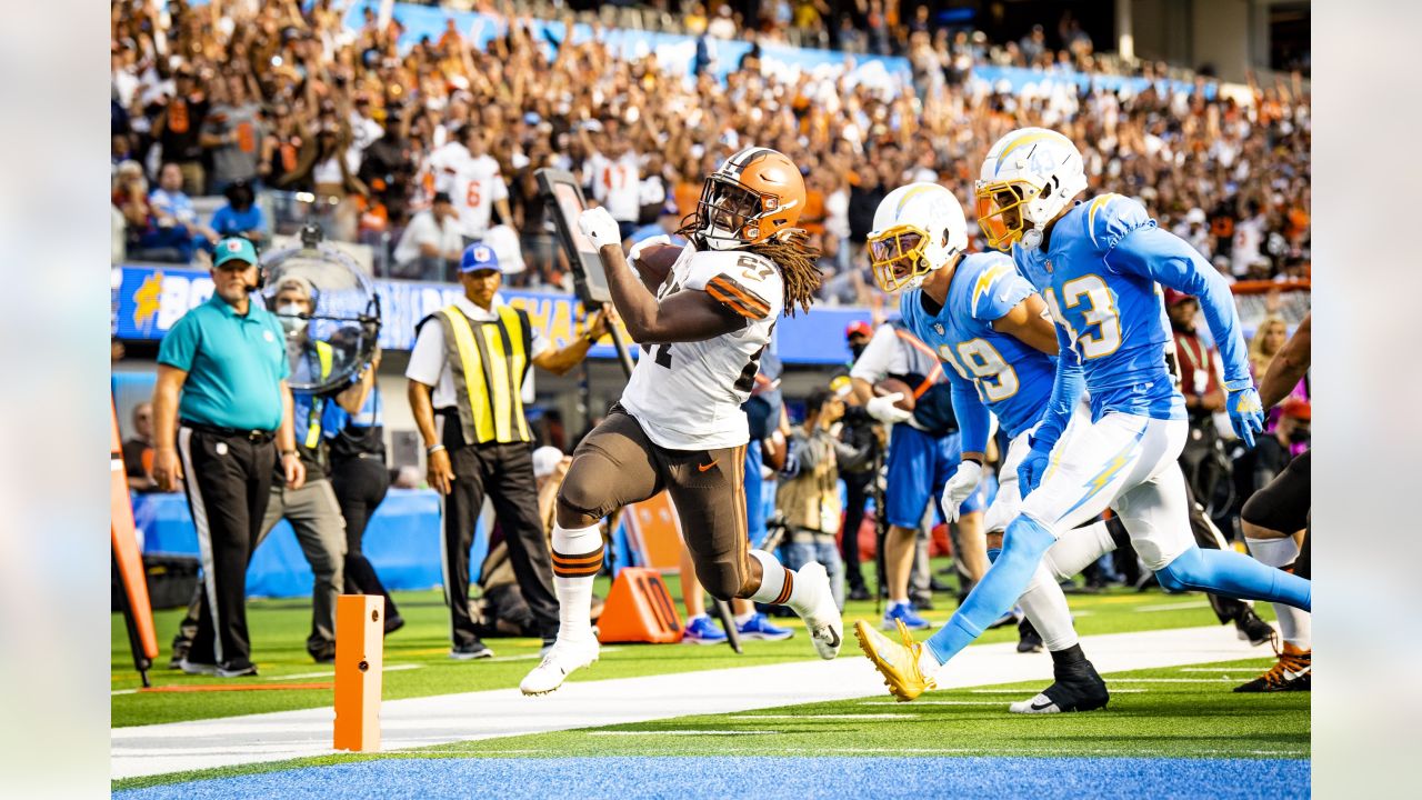 Browns' Nick Chubb has 'more motivation' after missing rushing title, eager  for full season with Kareem Hunt