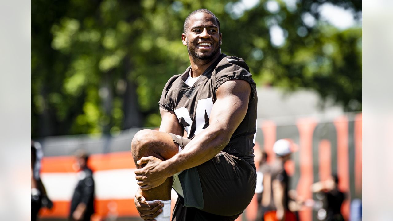 Browns' Nick Chubb among star running backs discussing devalued position on  Zoom call – News-Herald