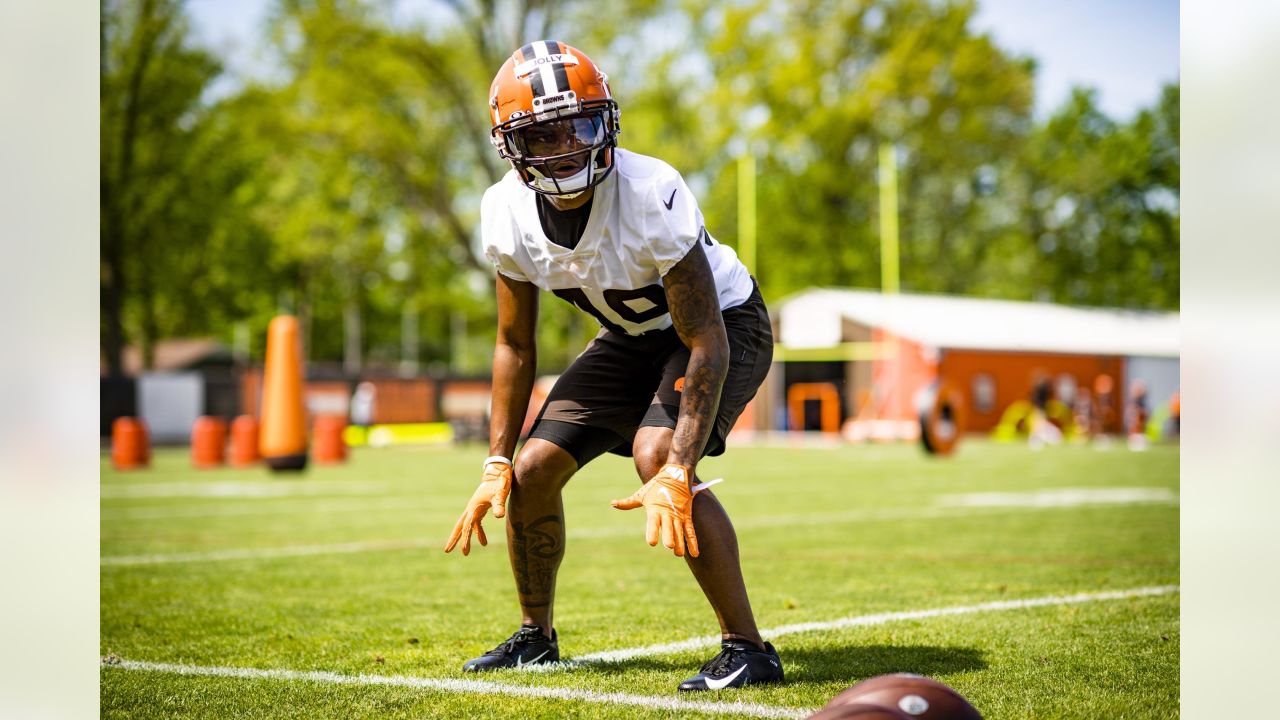 Rookie WR David Bell begins Browns training camp on P.U.P. list – Morning  Journal