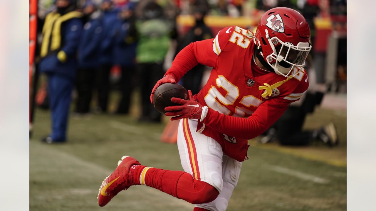 Kansas City Chiefs: Who is new Chiefs safety Juan Thornhill?