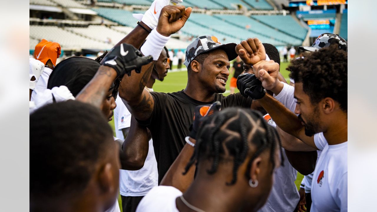 Cleveland Browns offensive tackle James Hudson (66) walks off the field  after an NFL football game against the Cincinnati Bengals, Sunday, Nov. 7,  2021, in Cincinnati. (AP Photo/Emilee Chinn Stock Photo - Alamy