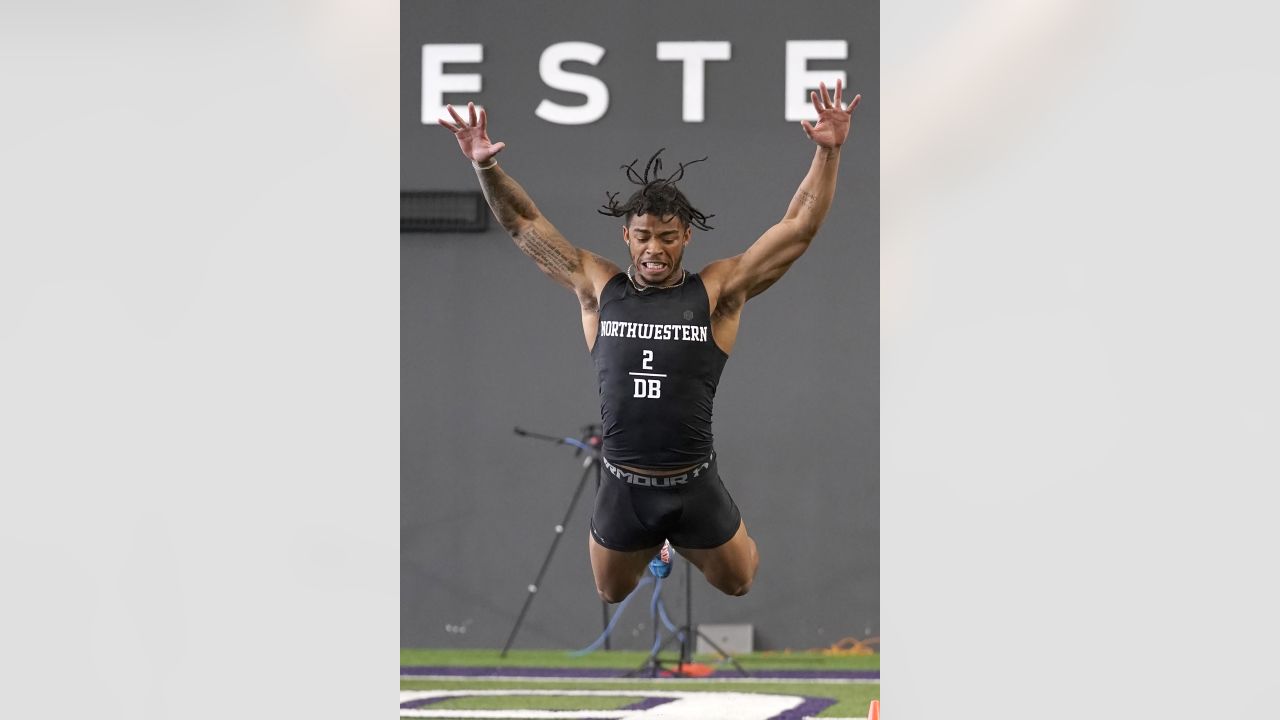 Browns select Northwestern CB Greg Newsome in first round – Saratogian