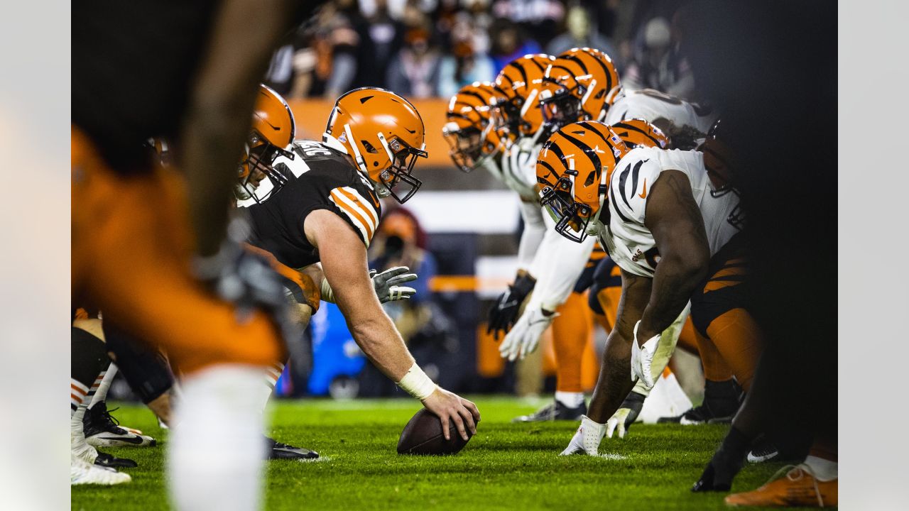 Where the Browns' Ethan Pocic ranks on Pro Football Focus' list of NFL's  best centers 