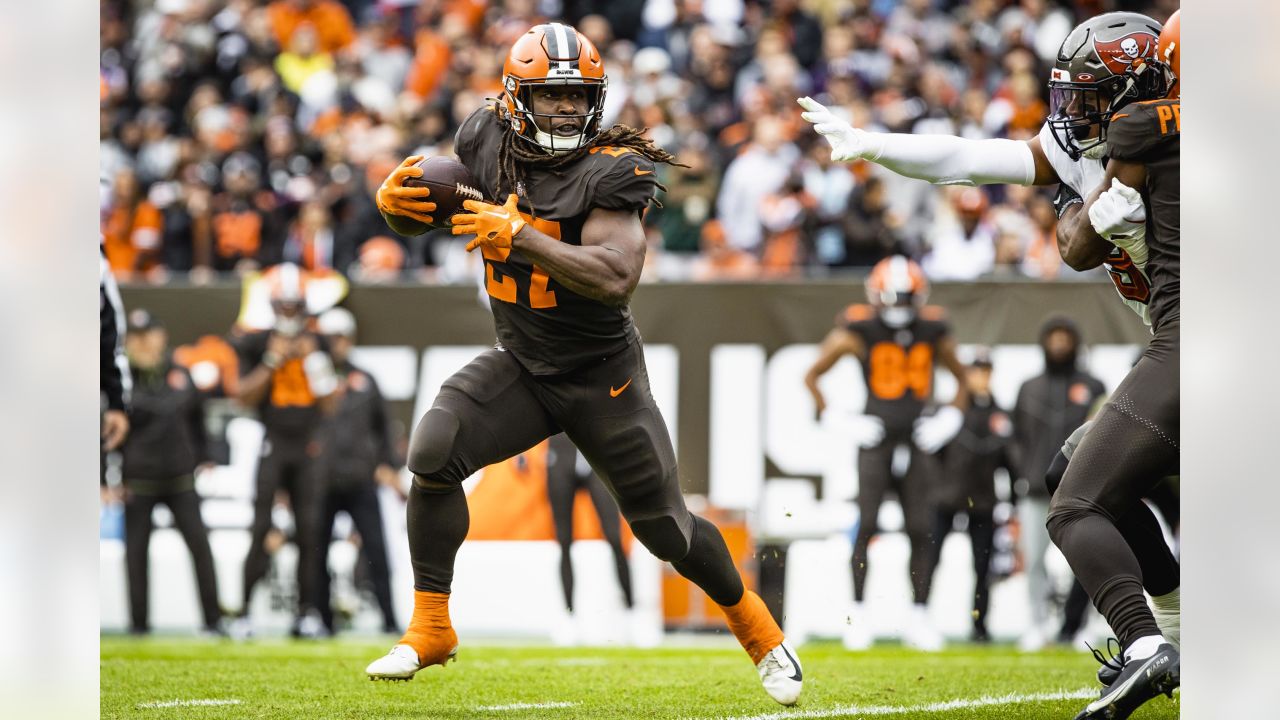 RB Kareem Hunt is ready to showcase his game in return to the Browns