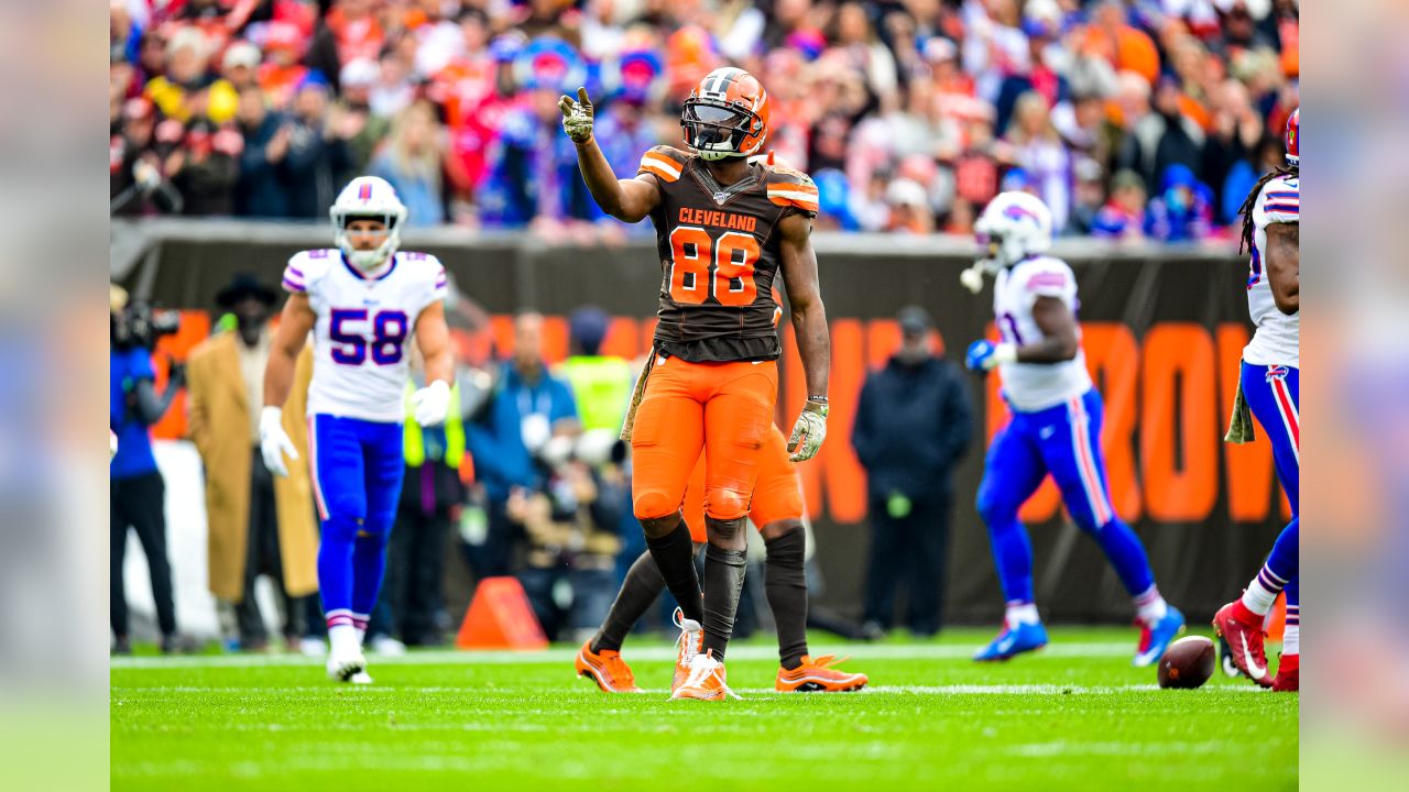 Buffalo Bills vs. Cleveland Browns: Week 10 game photos