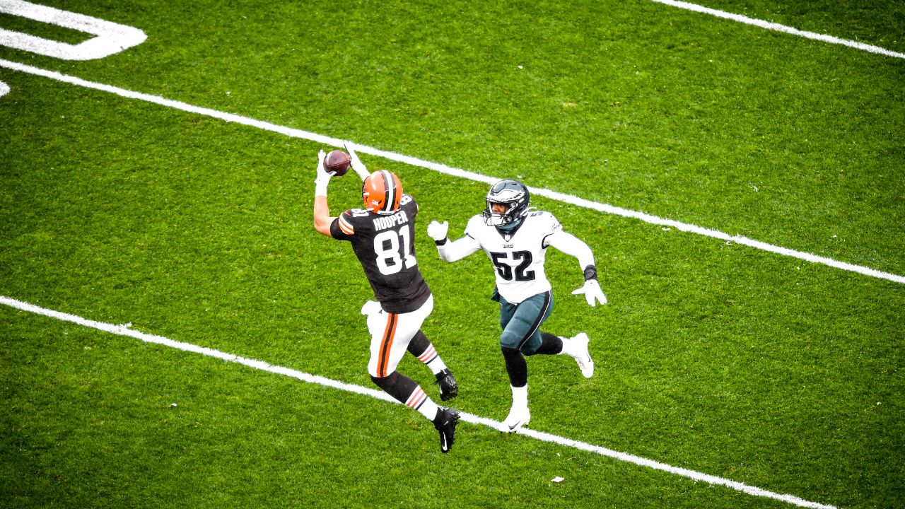 Cleveland Browns post throwback of Kareem Hunt and Nick Chubb as gruesome  injury forces NFL giants to go full circle