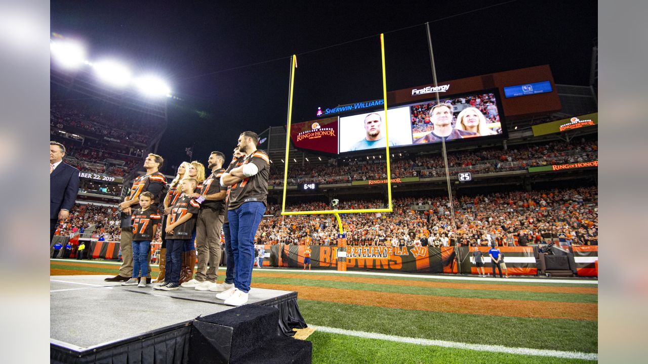 Matthews enters Browns' Ring of Honor