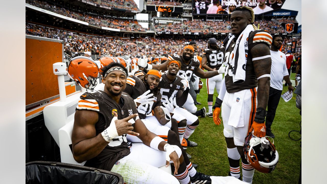 Ravens' Roquan Smith goes Savage Mode on mic, heats up Week 4 vs. Cleveland  Browns