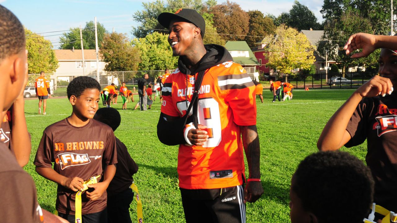 Cleveland Browns played their version of flag football: Crowquill 