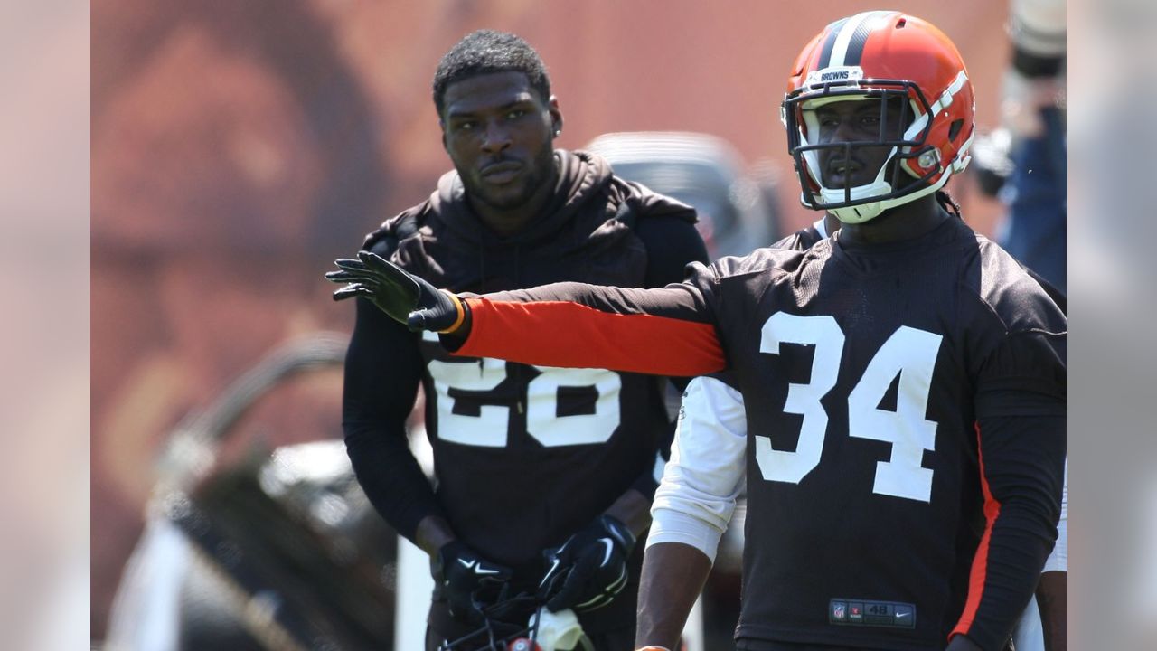 Browns Rookies Model New Uniforms at NFLPA Rookie Premiere - Dawgs