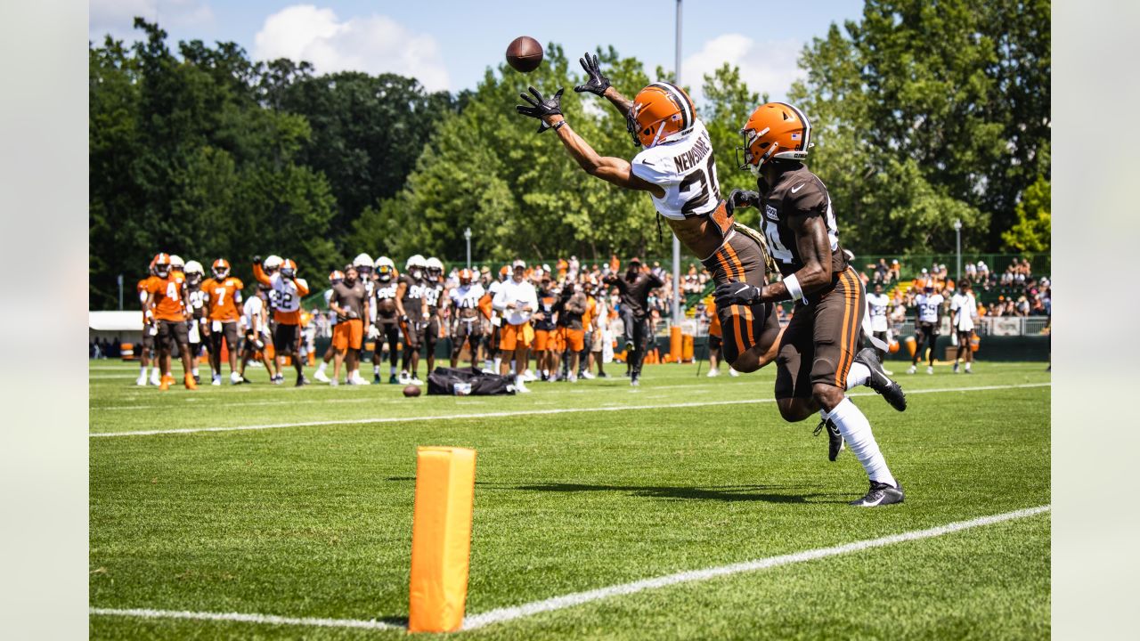 PHOTOS: Browns training camp, Aug. 9, 2022 – News-Herald