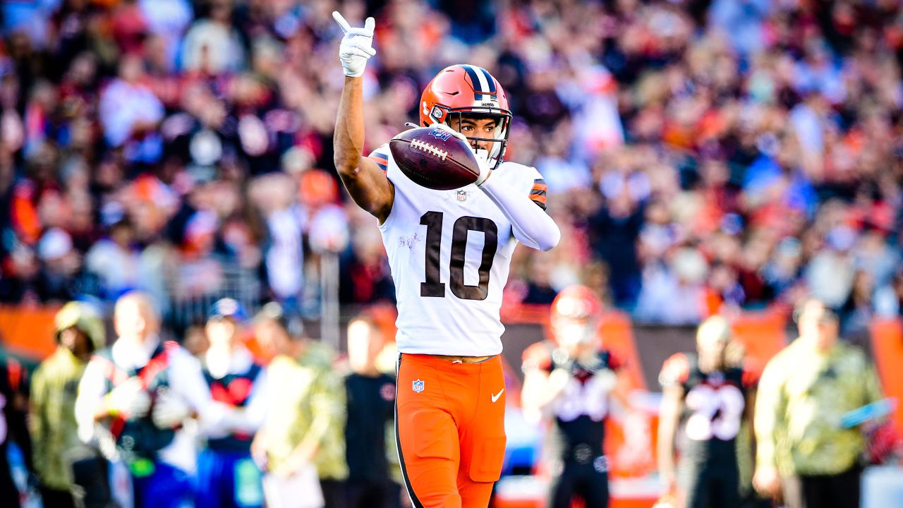 Game Balls: 5 standouts who led the Browns to a Week 9 victory