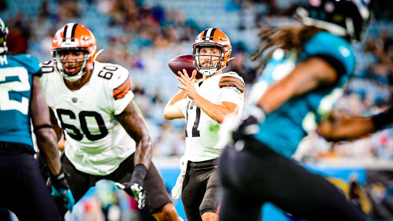 Jeremiah Owusu-Koramoah steals the show, and other takeaways from the Browns'  23-13 victory over the Jaguars 