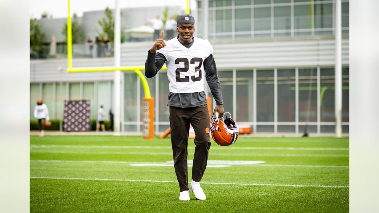 Cleveland Browns cornerback Martin Emerson Jr. during the game News  Photo - Getty Images