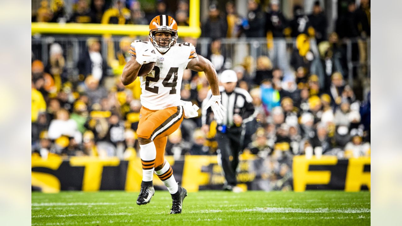 Cleveland Browns Nick Chubb nominated for FedEx Ground NFL Player of the  Week