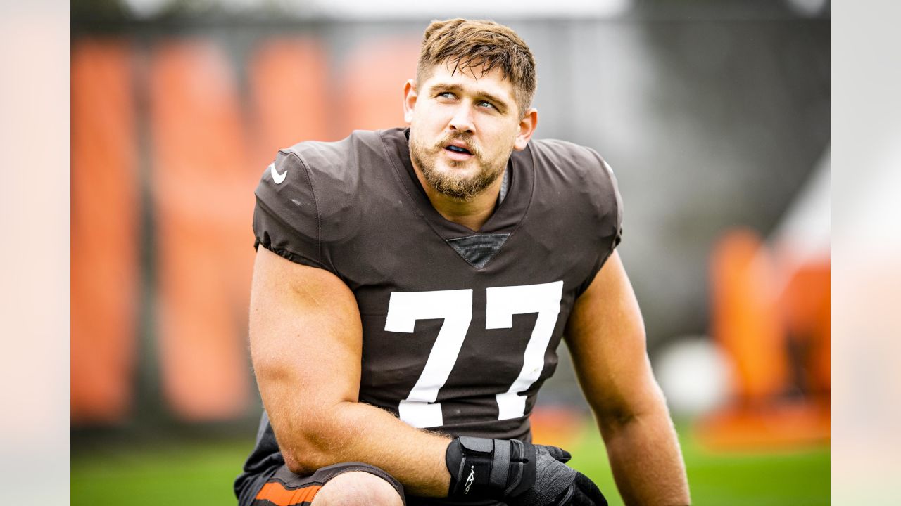 Wyatt Teller Cleveland Browns Practice-Used #77 Brown Jersey from the 2021  NFL Season