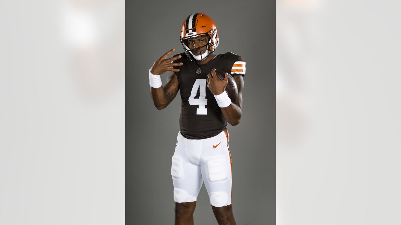 Cleveland Browns waive five players while dealing with some