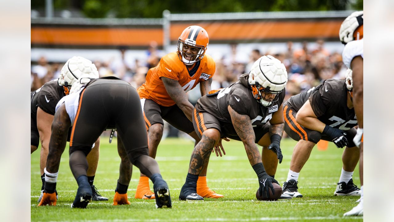 CLEVELAND, OH - AUGUST 30: Cleveland Browns center Nick Harris (53)  prepares to snap the football during drills during the Cleveland Browns  Training Camp on August 30, 2020, at FirstEnergy Stadium in