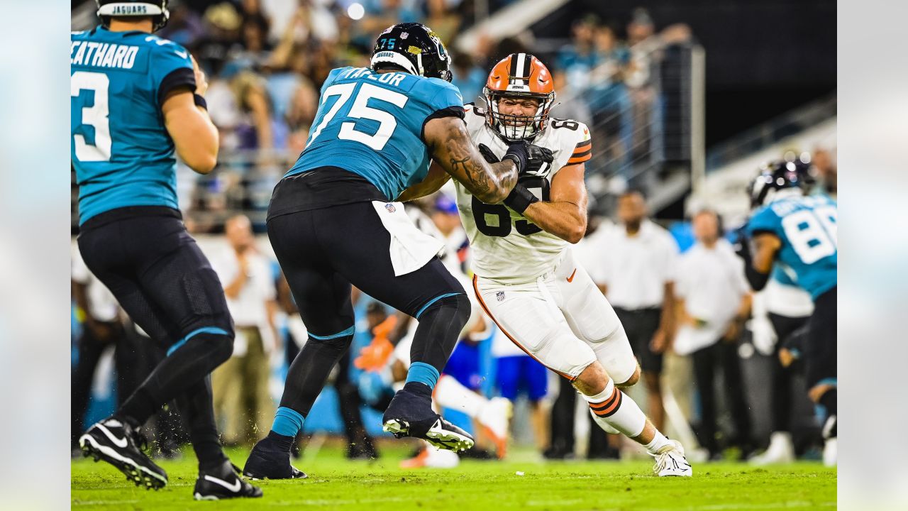 Browns-Jaguars Final Score: Rookies thrive as Cleveland wins first