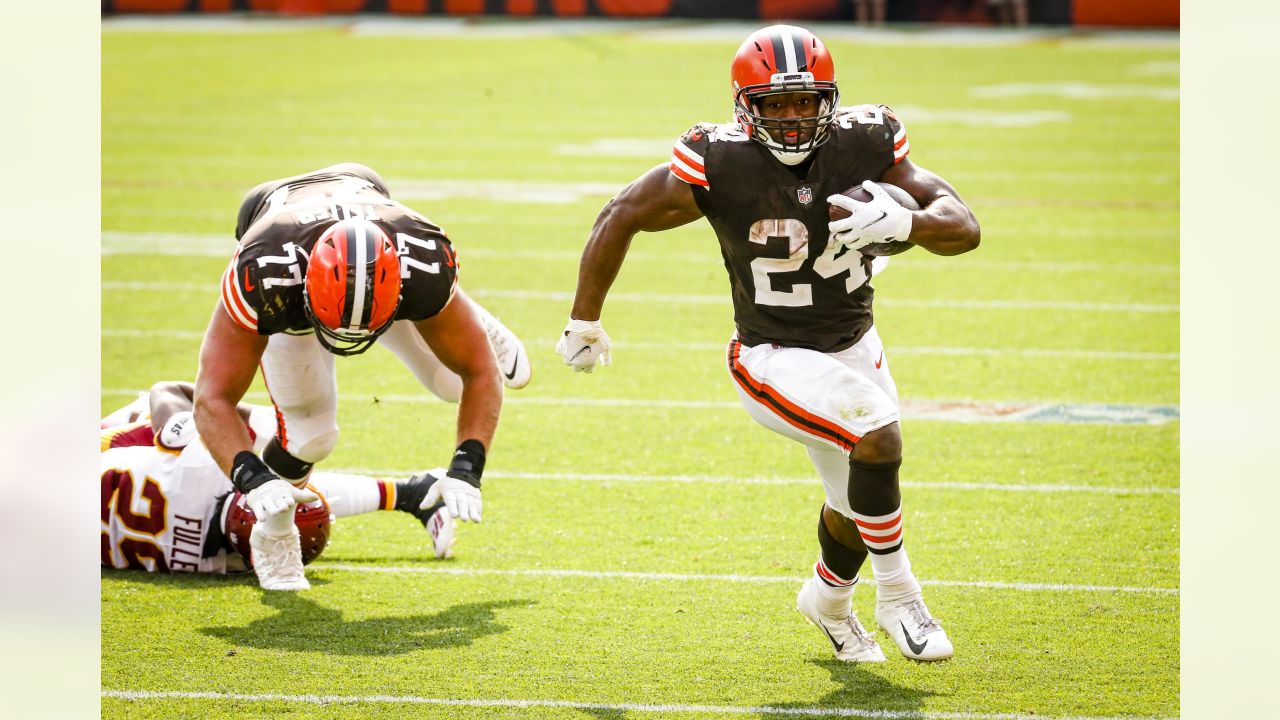 Cleveland Browns running back Nick Chubb takes part in drills during the  NFL football team's training camp, Thursday, July 28, 2022, in Berea, Ohio.  (AP Photo/Nick Cammett Stock Photo - Alamy