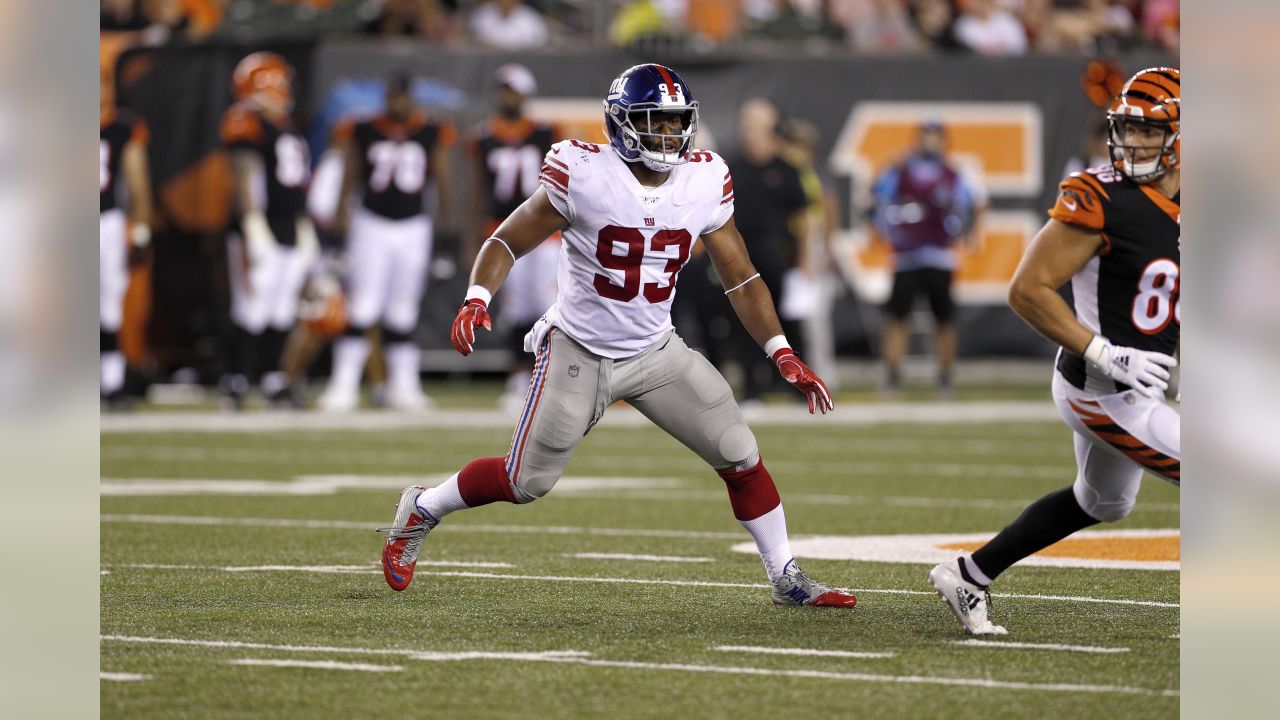 Cleveland Browns Agree To Terms With Their New Middle Linebacker, B.J.  Goodson - Sports Illustrated Cleveland Browns News, Analysis and More