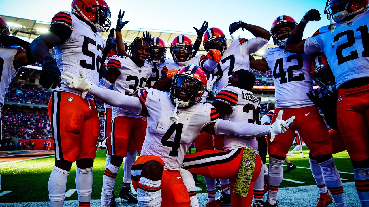 Browns treat their fans to a 32-13 Halloween night Thriller over the Bengals  to improve to 3-5 and snap their 4-game skid 