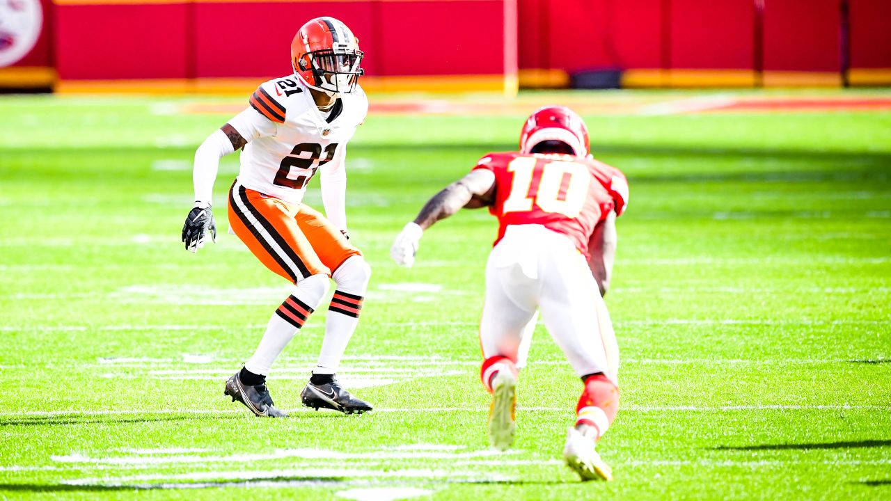 Browns lose 22-17 to the Chiefs in the AFC divisional round despite Patrick  Mahomes getting knocked out of the game early in the second half 