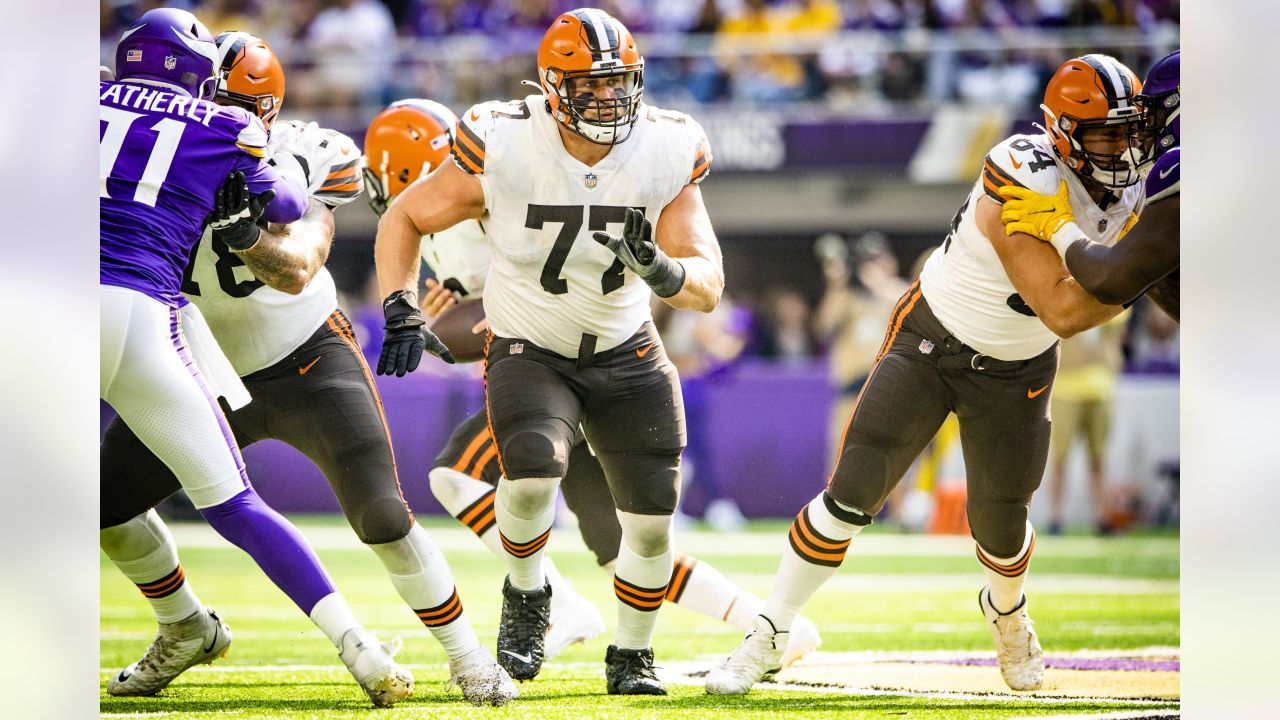 Game Balls: 4 standouts who helped lead the Browns to a Week 4 victory