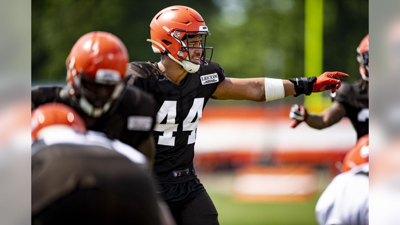 Sione Takitaki: 5 things to know about Cleveland Browns linebacker