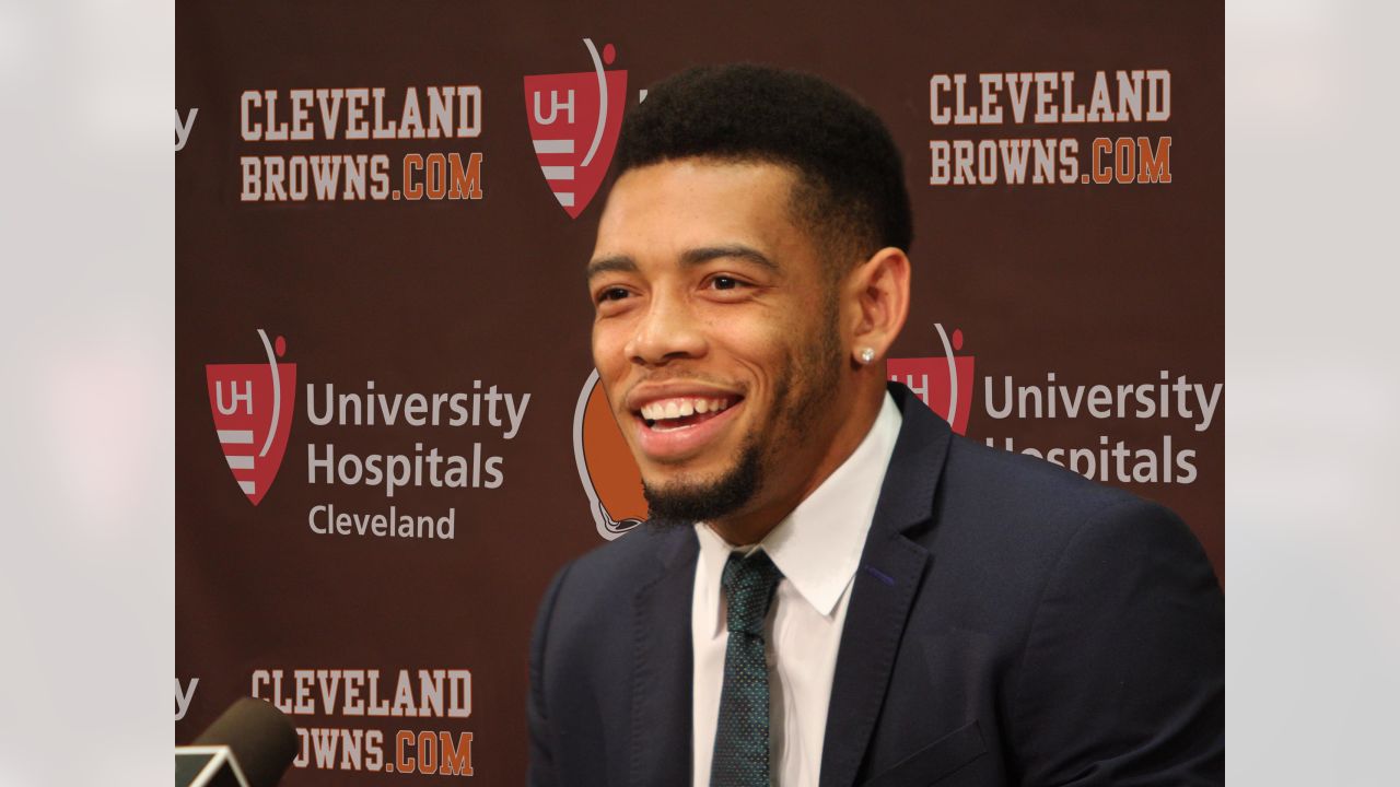 Cleveland Browns - Congrats, Joe Haden! One of the greatest CBs in our  franchise's history is signing a 1-day contract to officially announce his  retirement from football. Thank you for all you've