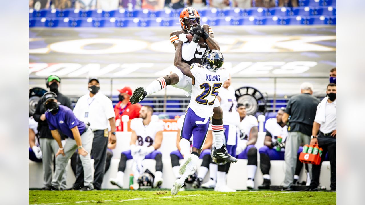 Cleveland Browns tight end David Njoku (85) walks off of the field at  halftime during an NFL pre-season football game against the Washington  Commanders, Friday, Aug. 11, 2023, in Cleveland. (AP Photo/Kirk