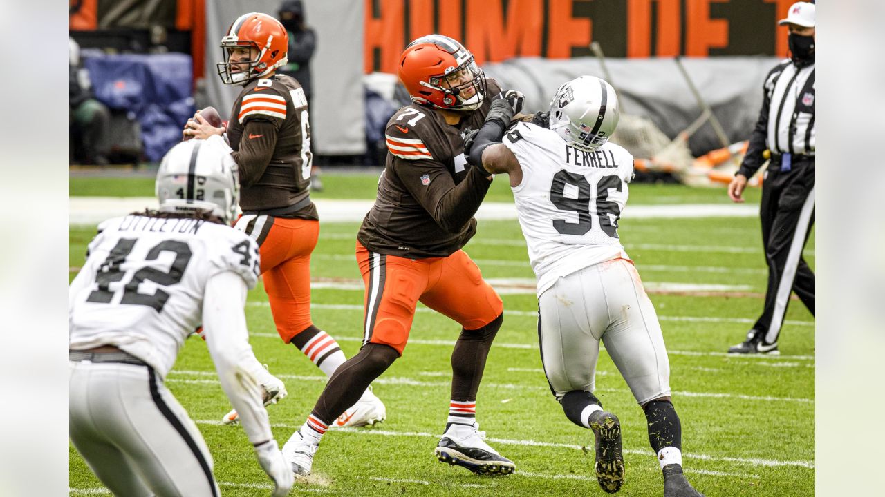 Browns DE Myles Garrett Offers Disconcerting Injury Update