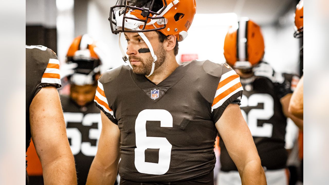 Cleveland Browns quarterback Baker Mayfield (6) calls a play in the first  quarter of an NFL football game against the Miami Dolphins, Sunday, Nov.  24, 2019, in Cleveland. The Browns won 41-24. (