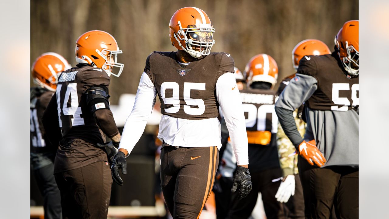 Talking Myles Garrett's shocking helmet swing at end of Browns