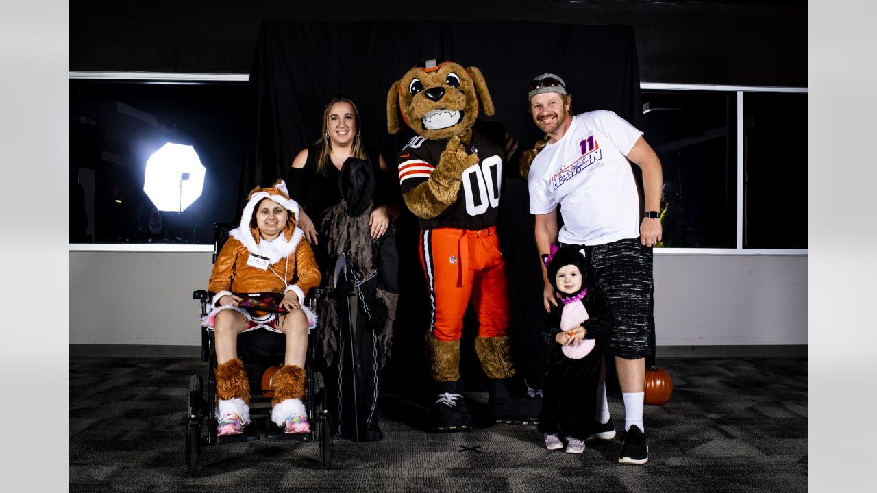 CLEVELAND ATHLETE COSTUME CONTEST: Who wins the UCSS Halloween