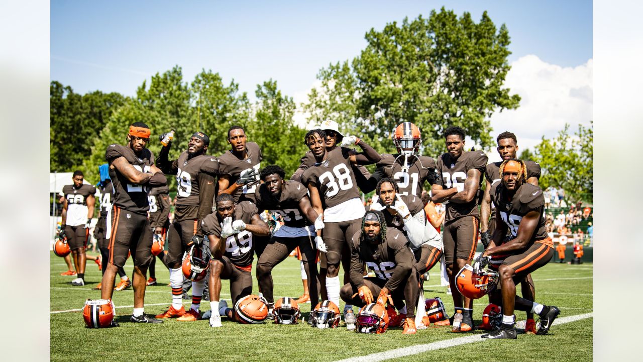 Cleveland Browns Camp: Beckham Jr. update, depth chart insight, and  Conklin's lofty goal