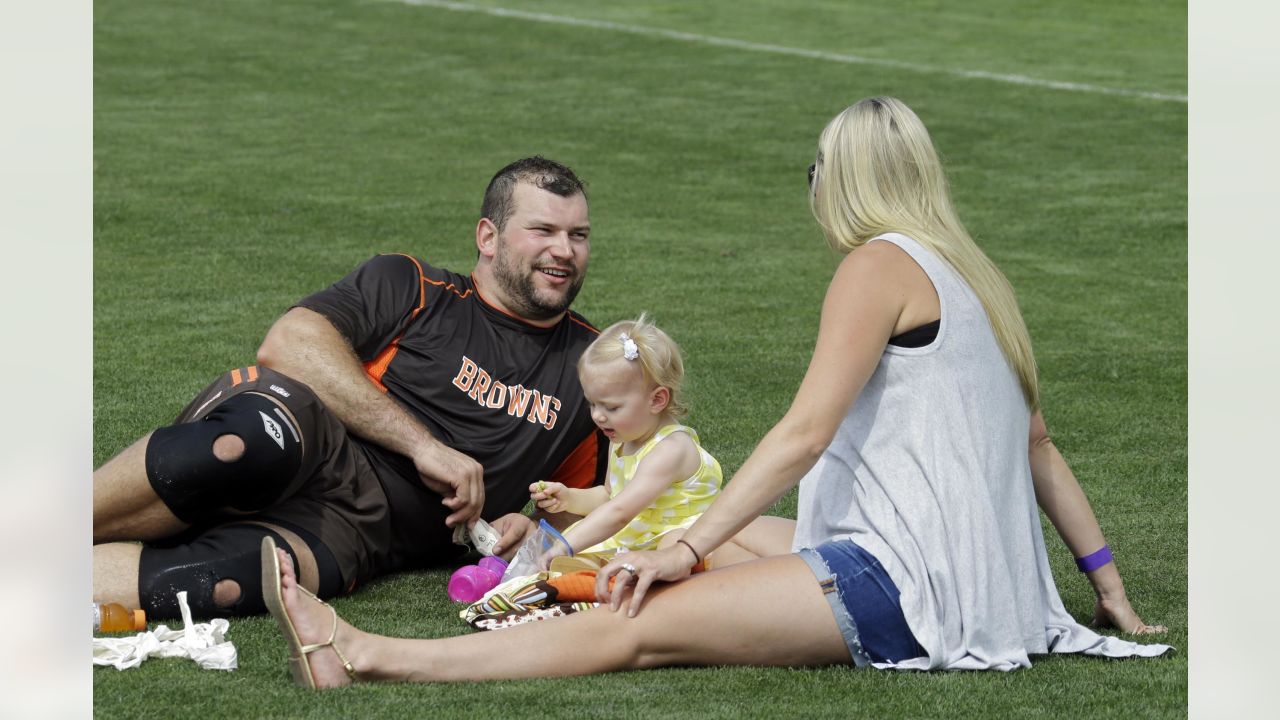 TOP DAWG: Cleveland Browns LEGEND Joe Thomas named to the 2023 NFL