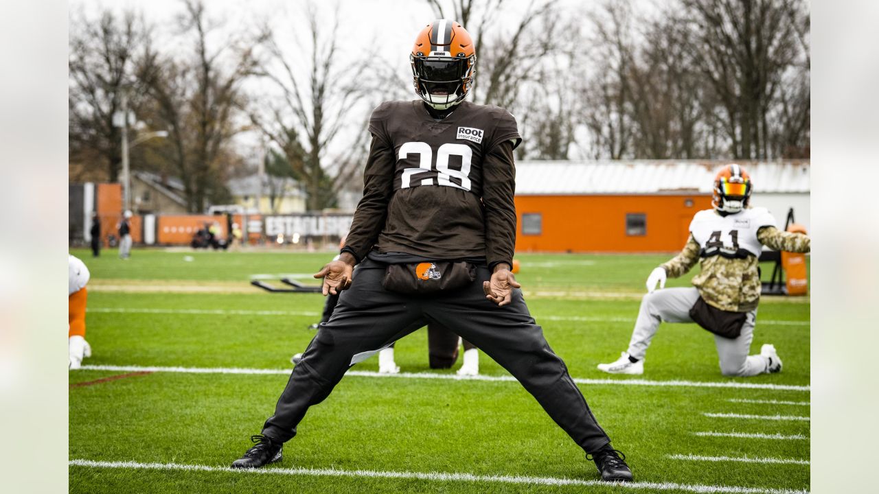 David Njoku injury: high ankle sprain could affect Browns-Bills  availability - Buffalo Rumblings