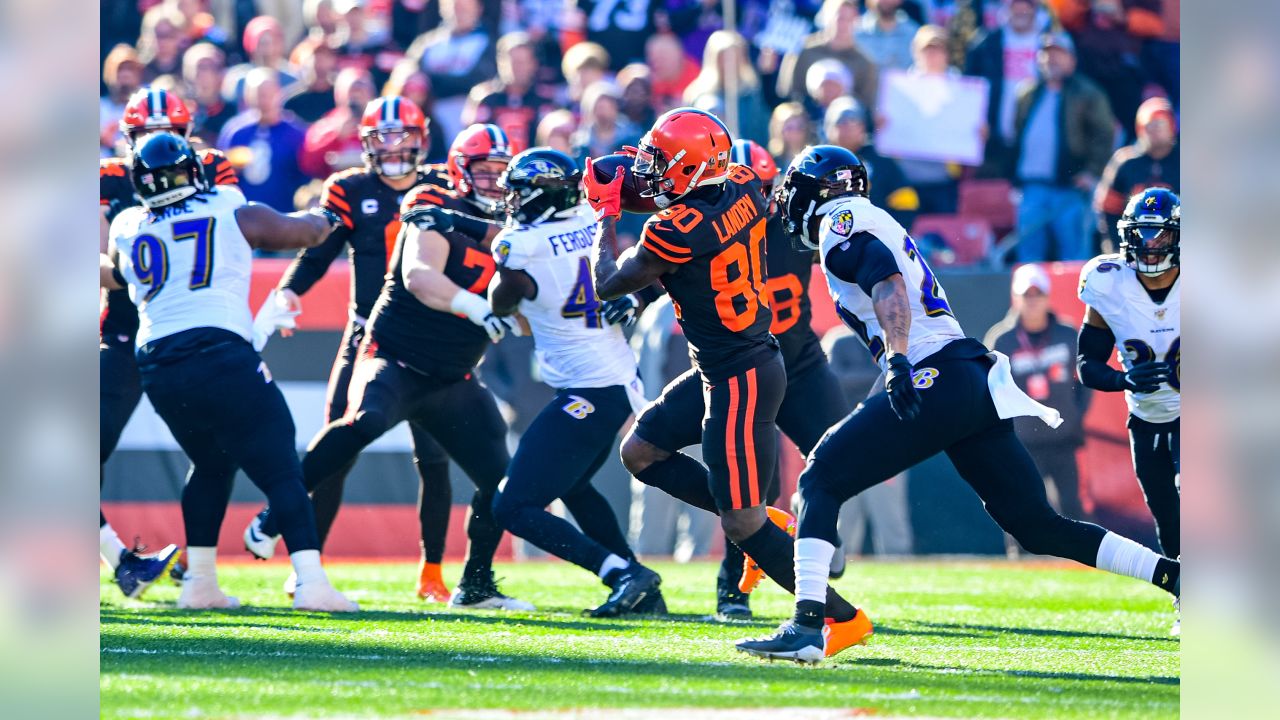 Lamar Jackson's three touchdowns have Ravens leading Browns 21-3 at halftime  - NBC Sports