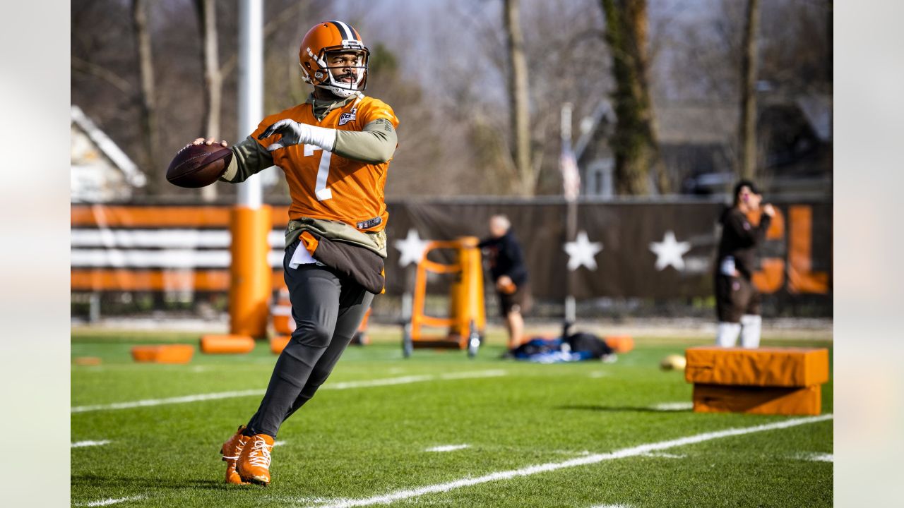 Browns-Saints matchup coldest regular season home game in franchise history