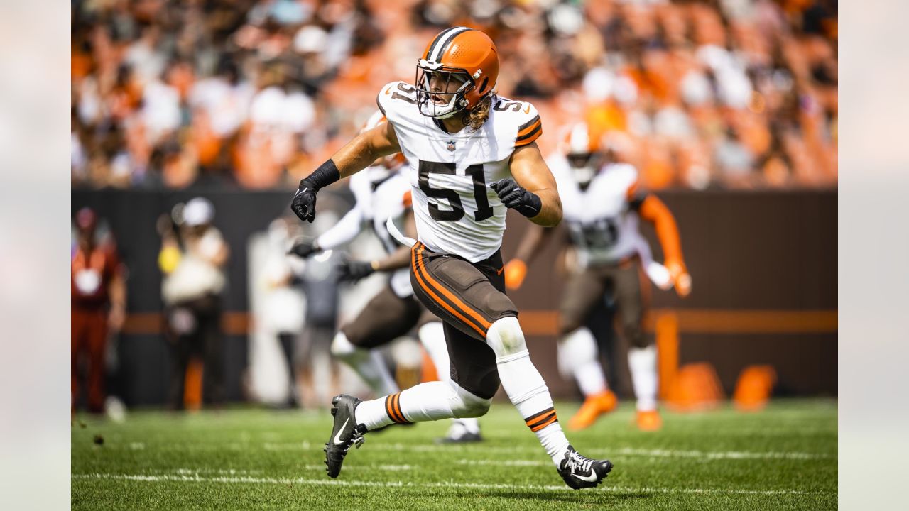 Cleveland Browns LB Jordan Kunaszyk Opens Up About Tumultuous Journey to  the NFL - Sports Illustrated Cleveland Browns News, Analysis and More