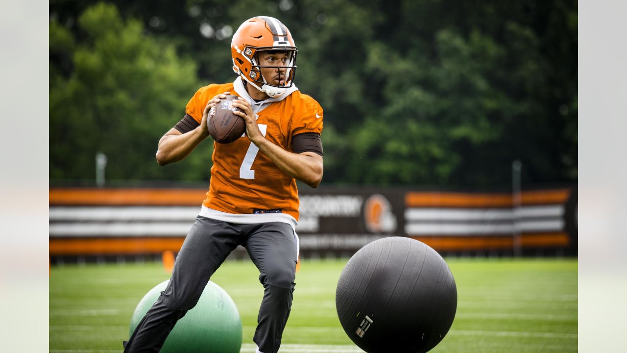 Browns Mailbag: How will the offensive line adjust to more games with  Deshaun Watson?