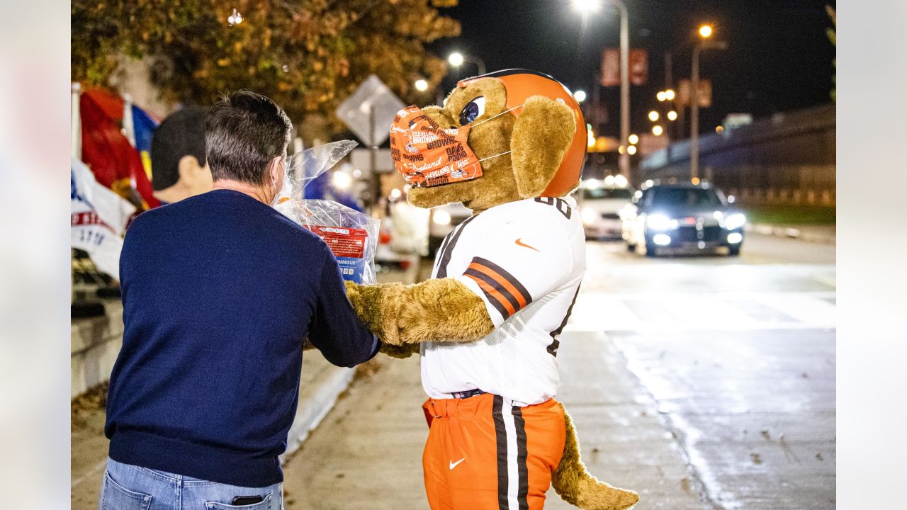 Browns to honor servicemen, servicewomen during Salute to Service game vs.  Texans