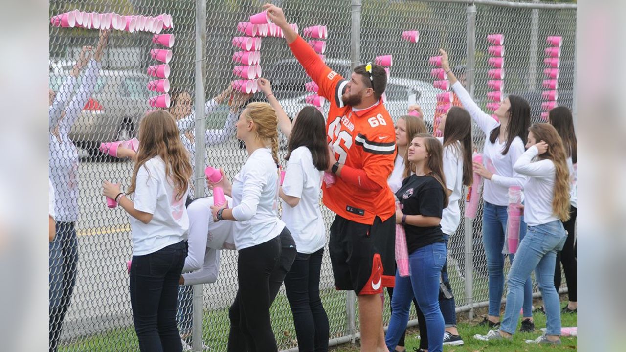 Students and faculty weigh in on NFL and breast cancer – The Connection