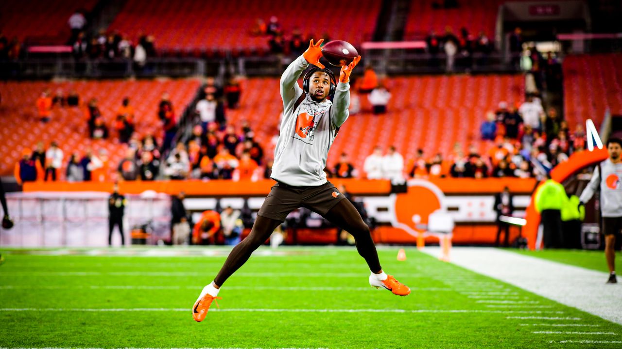 Photos: Week 7 - Broncos at Browns Pregame