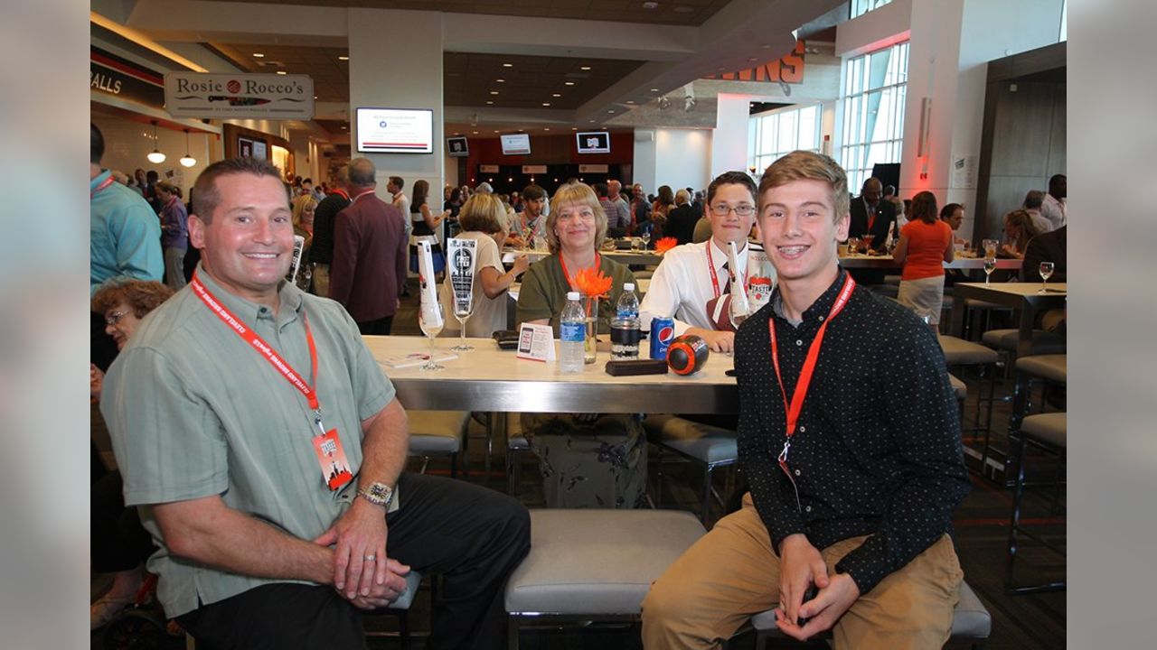 Gary Barnidge headlines Taste of the Browns for a good cause